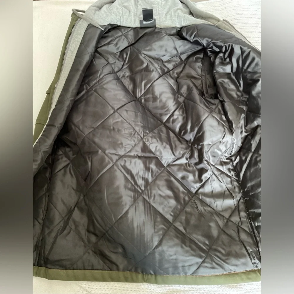 Dickies Green Bomber Jacket with Utility Style
